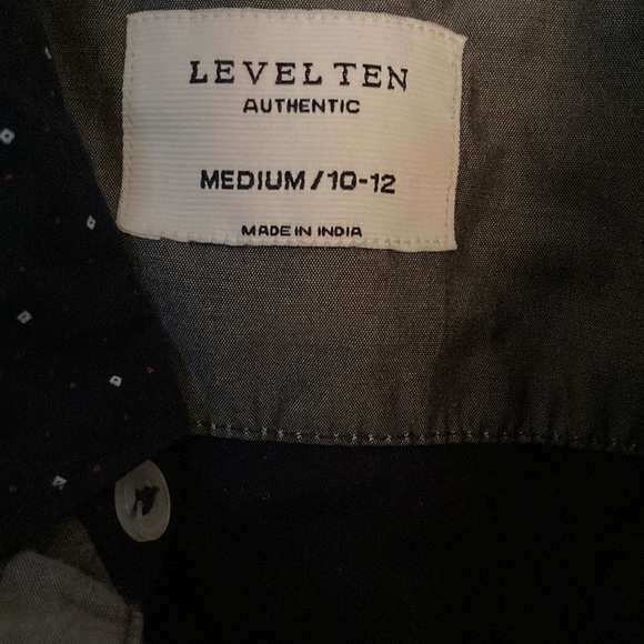 Short Sleeve Shirt - Picture 2 of 3